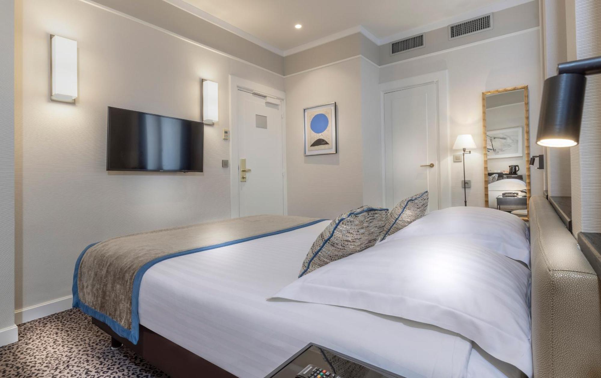 Hotel Du Bois Champs-elysées Paris